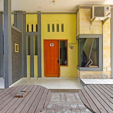 Super Oyo 91495 Hotel Indah Residence 丹帕沙 外观 照片
