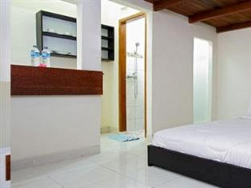 Super Oyo 91495 Hotel Indah Residence 丹帕沙 外观 照片